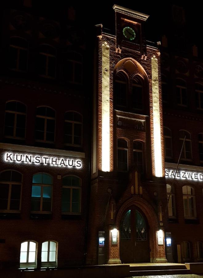 Gasthaus Kristall Salzwedel Exterior photo